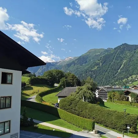 Apartment Gokaprun Mit Blick Auf Die Berge Exterior photo