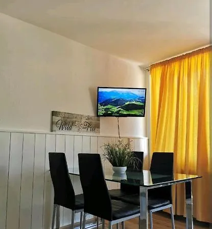 Apartment Gokaprun Mit Blick Auf Die Berge Exterior photo